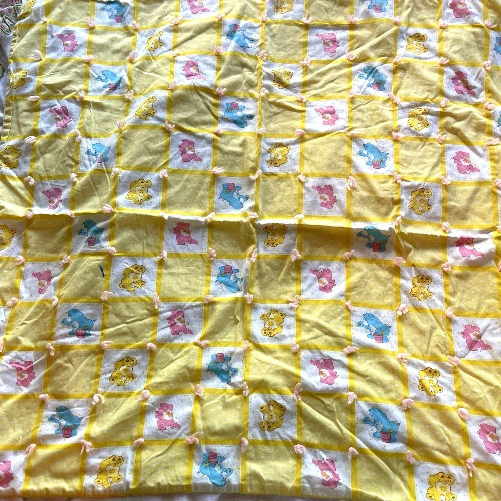 Vtg 1980's Care Bear Baby‎ Blanket Handmade Tacked Quilt 32.5